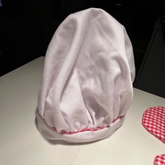 Really fun set of Melissa & Doug kids chefs outfit, wood & plastic pretend food - Picture 11 of 13